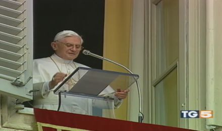 L’intero Angelus del 13 Novembre 2005